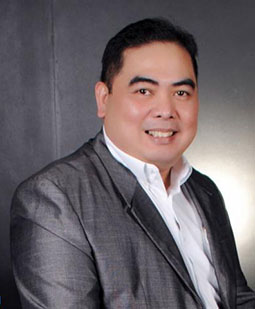 Dr. Rino Lorenzo — photo