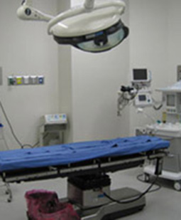 Dr. Gustavo Yanez — photo