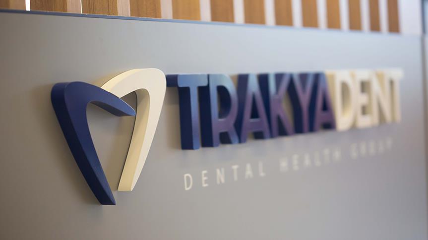 TrakyaDent - Logo