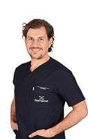 Dr. Hakan Akman, Oral Surgeon / Oral Surgery